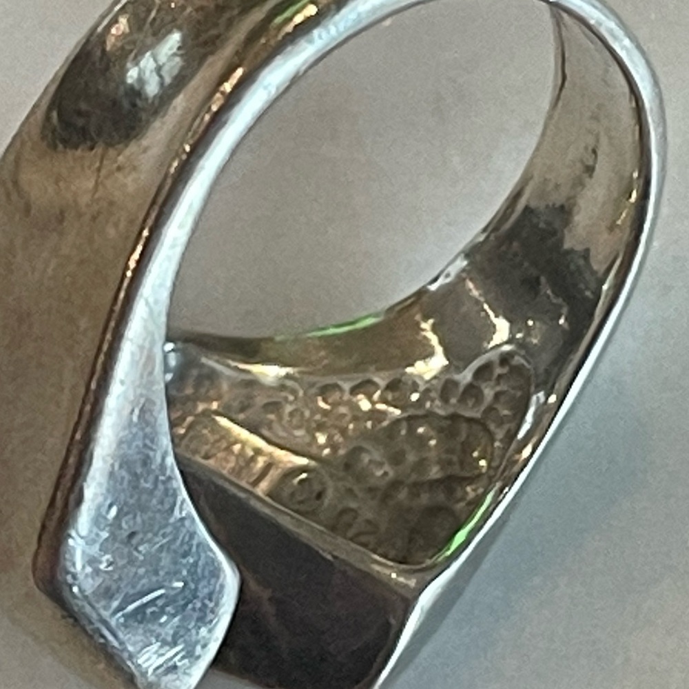 Silver and CZ ring - Picture 3 of 4